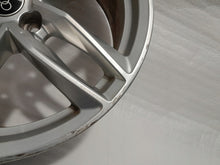 Laden Sie das Bild in den Galerie-Viewer, 1x Alufelge 18 Zoll 8.0" 5x112 40ET Silber 8W0601025EB Audi A4 B9 Rim Wheel FEL2284953159qo