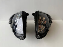 Laden Sie das Bild in den Galerie-Viewer, Frontscheinwerfer Ford Transit Courier R2X6-13W029-CE R2X6-13W030-CE Ein Satz SCH1264661441pd