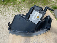 Load image into Gallery viewer, Frontscheinwerfer Audi A3 8P0941004D Xenon Rechts Scheinwerfer Headlight