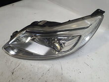Laden Sie das Bild in den Galerie-Viewer, Frontscheinwerfer Ford Focus BM51-13D155-JA Links Scheinwerfer Headlight SCH4211154487hl