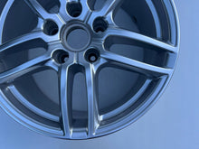 Laden Sie das Bild in den Galerie-Viewer, 1x Alufelge 19 Zoll 5x130 59ET Glanz Silber 7P5601025AD Porsche Cayenne 92a FEL9751980331pb