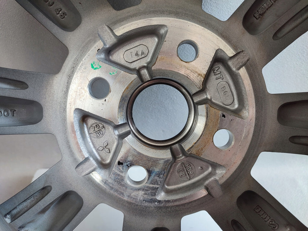 1x Alufelge 15 Zoll 5.0" 4x100 46ET Mitsubishi Space Star Rim Wheel
