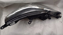 Laden Sie das Bild in den Galerie-Viewer, Frontscheinwerfer Toyota Verso 81150-0F160 Links Scheinwerfer Headlight SCH2488584943hz