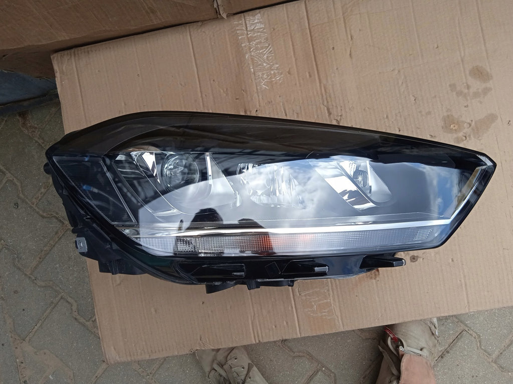 Frontscheinwerfer VW Sportsvan 517941032B Rechts Scheinwerfer Headlight