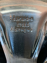 Laden Sie das Bild in den Galerie-Viewer, 1x Alufelge 18 Zoll 7.5" 5x112 A2434011300 Mercedes-Benz Eqa Eqb Rim Wheel FEL9843352625ud