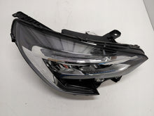 Laden Sie das Bild in den Galerie-Viewer, Frontscheinwerfer Renault Clio I V 260108676R LED Rechts Scheinwerfer Headlight SCH7542934390aq