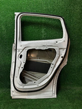 Laden Sie das Bild in den Galerie-Viewer, Tür Mercedes-Benz W247 CSC16571 Hinten Rechts Door Porta Porte