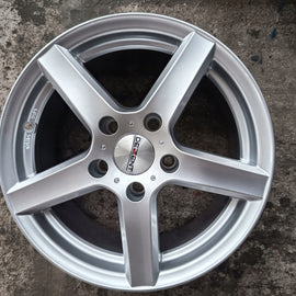 1x Alufelge 16 Zoll 7.0