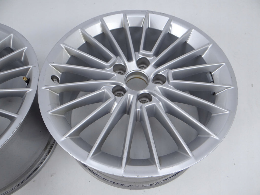 1x Alufelge 17 Zoll 8.0" 5x112 46ET Glanz Silber 8Y0601025B Audi A3 Rim Wheel