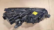 Load image into Gallery viewer, Frontscheinwerfer Skoda Octavia III 5E1941015D Links Scheinwerfer Headlight SCH8949406070qm