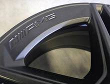 Laden Sie das Bild in den Galerie-Viewer, 4x Alufelge 18 Zoll 7.5" 5x112 44ET Glanz Graphit A2054019600 Mercedes-Benz Amg FEL4574232011or