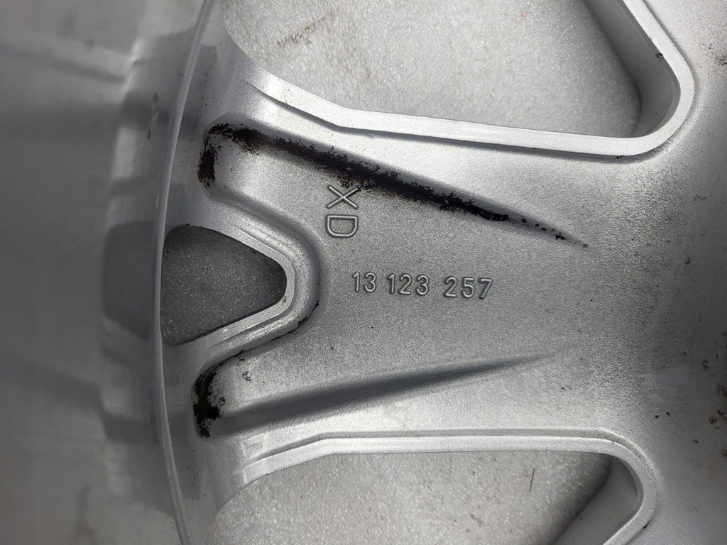 1x Alufelge 17 Zoll 7.5" 5x110 47ET Glanz Silber 13123257 Opel Zafira Rim Wheel FEL6215366897bd