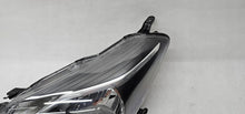 Load image into Gallery viewer, Frontscheinwerfer Toyota Yaris Links Scheinwerfer Headlight