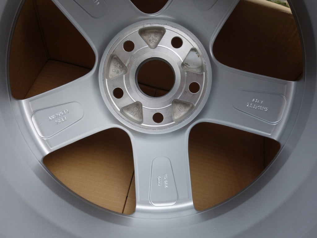 1x Alufelge 17 Zoll 7.5" 5x112 54ET Glanz Silber 8P2071498 Audi A3 Rim Wheel FEL9056202506kl