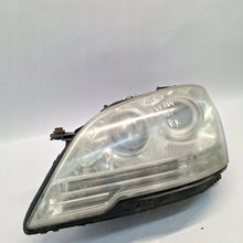Laden Sie das Bild in den Galerie-Viewer, Frontscheinwerfer Mercedes-Benz W164 A1648207761 Links Scheinwerfer Headlight SCH8589289465ot