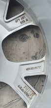 Laden Sie das Bild in den Galerie-Viewer, 1x Alufelge 17 Zoll 6.5" 5x100 48ET Glanz Silber 6F9601025H Seat I Ibiza FEL8975906561yf