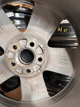 Load image into Gallery viewer, 1x Alufelge 17 Zoll 7.5" 5x100 6R0601025P VW I Rim Wheel FEL5564628497hs
