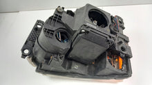 Laden Sie das Bild in den Galerie-Viewer, Frontscheinwerfer Land Rover III Discovery Xenon Rechts Scheinwerfer Headlight SCH6369218785tl
