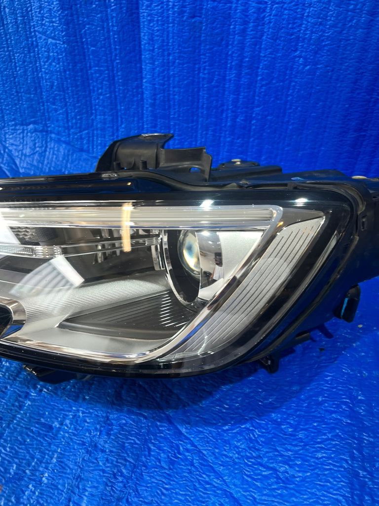 Frontscheinwerfer Audi A3 8V0941005E Xenon Links Scheinwerfer Headlight