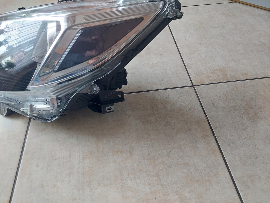 Frontscheinwerfer Mitsubishi Space W Star Ein Stück (Rechts oder Links)