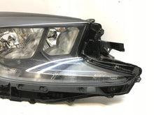 Laden Sie das Bild in den Galerie-Viewer, Frontscheinwerfer Toyota Aygo X 0H-31 Rechts Scheinwerfer Headlight