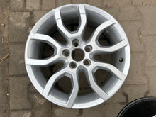 Laden Sie das Bild in den Galerie-Viewer, 1x Alufelge 17 Zoll 7.0&quot; 5x108 50ET 31423874 Volvo Rim Wheel