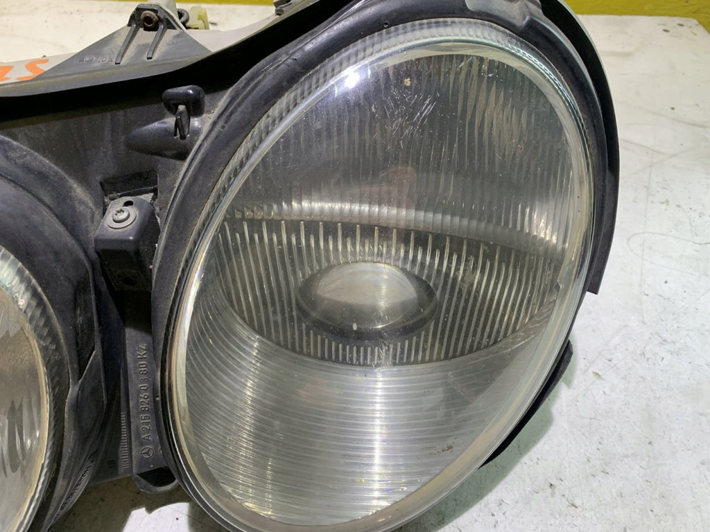 Frontscheinwerfer Mercedes-Benz A2158200161 Links Scheinwerfer Headlight