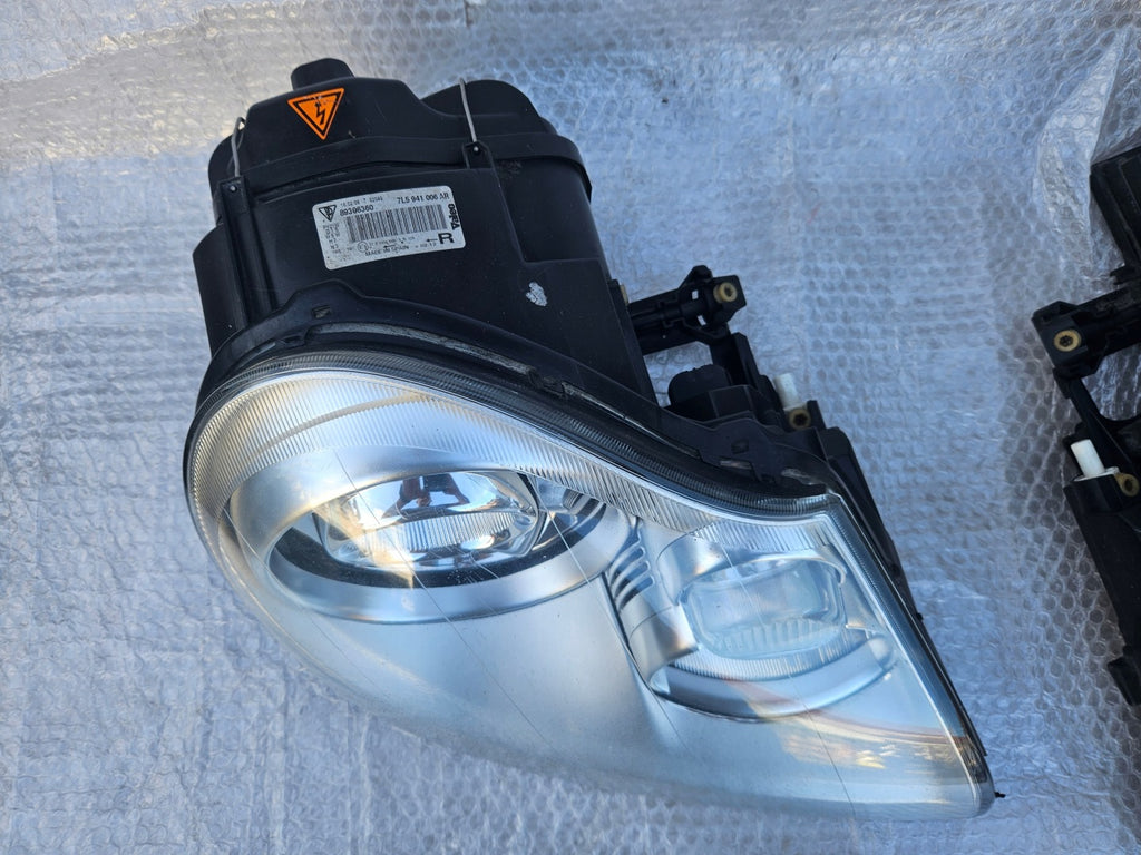 Frontscheinwerfer Porsche Cayenne 7L5941006AR Xenon Rechts oder Links SCH6914335251fu