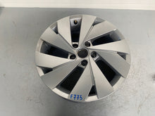 Load image into Gallery viewer, 1x Alufelge 17 Zoll 7.5" 5x112 5H0601025BE VW Golf VIII I Rim Wheel FEL8107693648zg