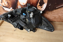 Laden Sie das Bild in den Galerie-Viewer, Frontscheinwerfer Mercedes-Benz Vito W447 A4479069700 LED Rechts oder Links