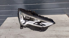 Laden Sie das Bild in den Galerie-Viewer, Frontscheinwerfer Audi Q3 83A941034 LED Rechts Scheinwerfer Headlight SCH7953519478ht