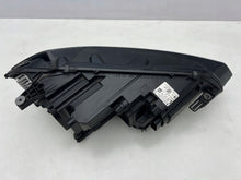 Laden Sie das Bild in den Galerie-Viewer, Frontscheinwerfer VW Touran 5TB941081B Full LED Ein Stück (Rechts oder Links)