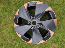 Laden Sie das Bild in den Galerie-Viewer, 1x Alufelge 19 Zoll 7.5" 5x112 50ET 10E601025M Cupra Born Rim Wheel FEL7705849409os