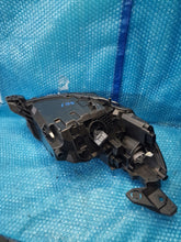 Laden Sie das Bild in den Galerie-Viewer, Frontscheinwerfer Peugeot 208 1674248380 Links Scheinwerfer Headlight