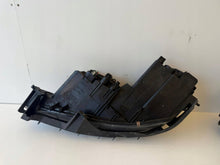 Laden Sie das Bild in den Galerie-Viewer, Frontscheinwerfer Mazda 6 F014004915 Ein Satz Scheinwerfer Headlight SCH9357134492zn