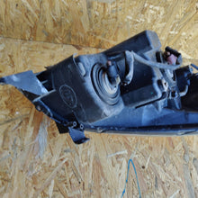 Laden Sie das Bild in den Galerie-Viewer, Frontscheinwerfer Toyota Corolla 7357230400 Links Scheinwerfer Headlight SCH8741923365ks