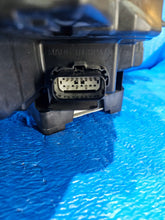 Laden Sie das Bild in den Galerie-Viewer, Frontscheinwerfer Ford Kuga I LV4B-13E017-AS L90187837 LED Links Headlight SCH4608889035ka