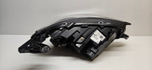 Laden Sie das Bild in den Galerie-Viewer, Frontscheinwerfer Opel Corsa F 39162653 LED Links Scheinwerfer Headlight SCH6157984512aw