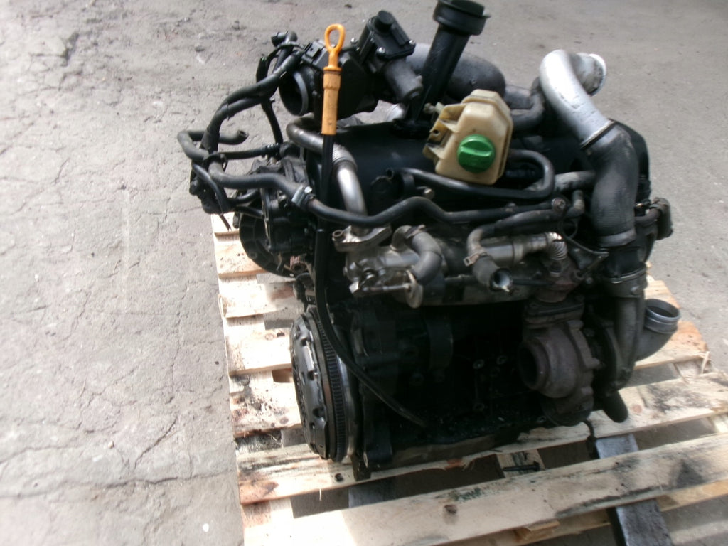 Motor VW T5 AXD BNZ 2.5 TDI 130PS 96kW 2006 Diesel Engine Komplett