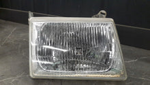 Laden Sie das Bild in den Galerie-Viewer, Frontscheinwerfer Ford 1AF003700-10 Rechts Scheinwerfer Headlight