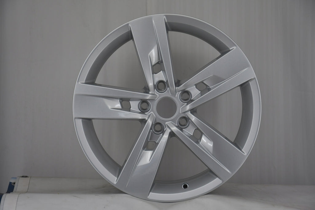 1x Alufelge 17 Zoll 7.0" 5x112 49ET Glanz Silber 5F0601025T Seat Rim Wheel FEL4965269272vo