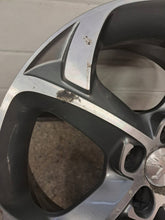 Load image into Gallery viewer, 1x Alufelge 17 Zoll 7.0" 5x108 46ET Glanz Silber 9671401677 Peugeot 508 FEL1754603628wx