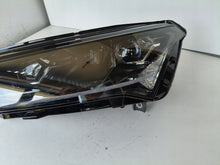 Laden Sie das Bild in den Galerie-Viewer, Frontscheinwerfer Skoda Enyaq 5LB941015H Full LED Links Scheinwerfer Headlight