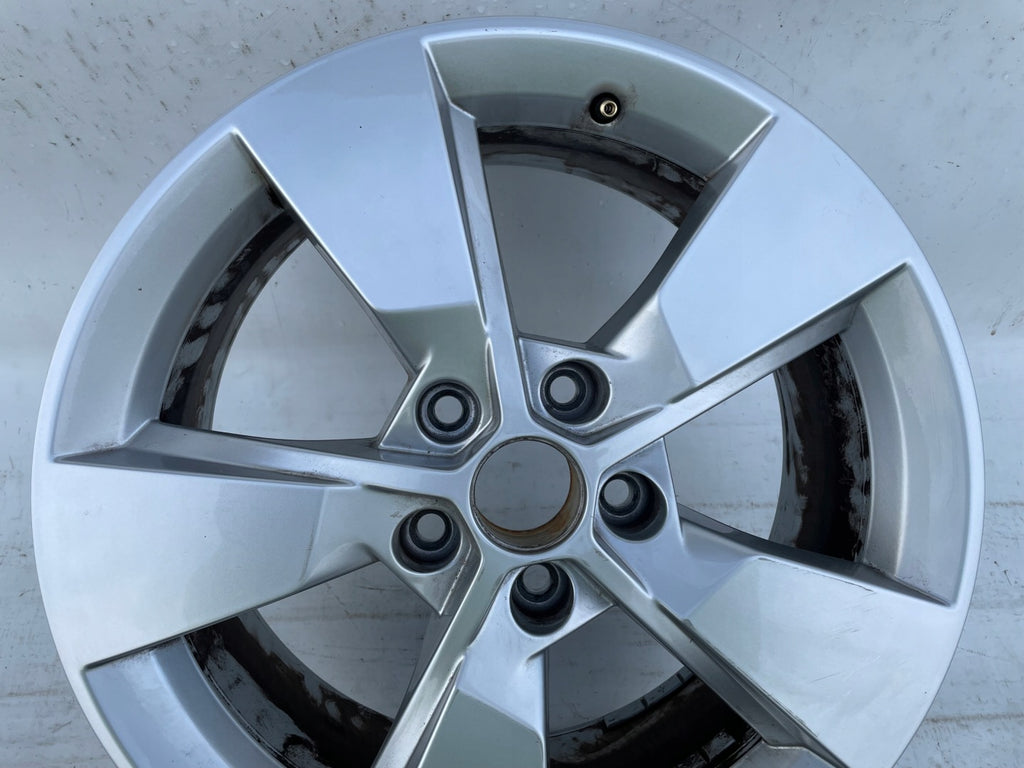 1x Alufelge 17 Zoll 7.0" 5x112 45ET Glanz Silber 5L0601025G Skoda Yeti Rim Wheel FEL7453044073wk