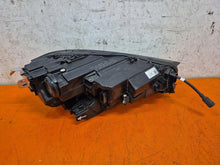 Laden Sie das Bild in den Galerie-Viewer, Frontscheinwerfer Skoda Superb I 3P1941015B Links Scheinwerfer Headlight SCH5363964541yo