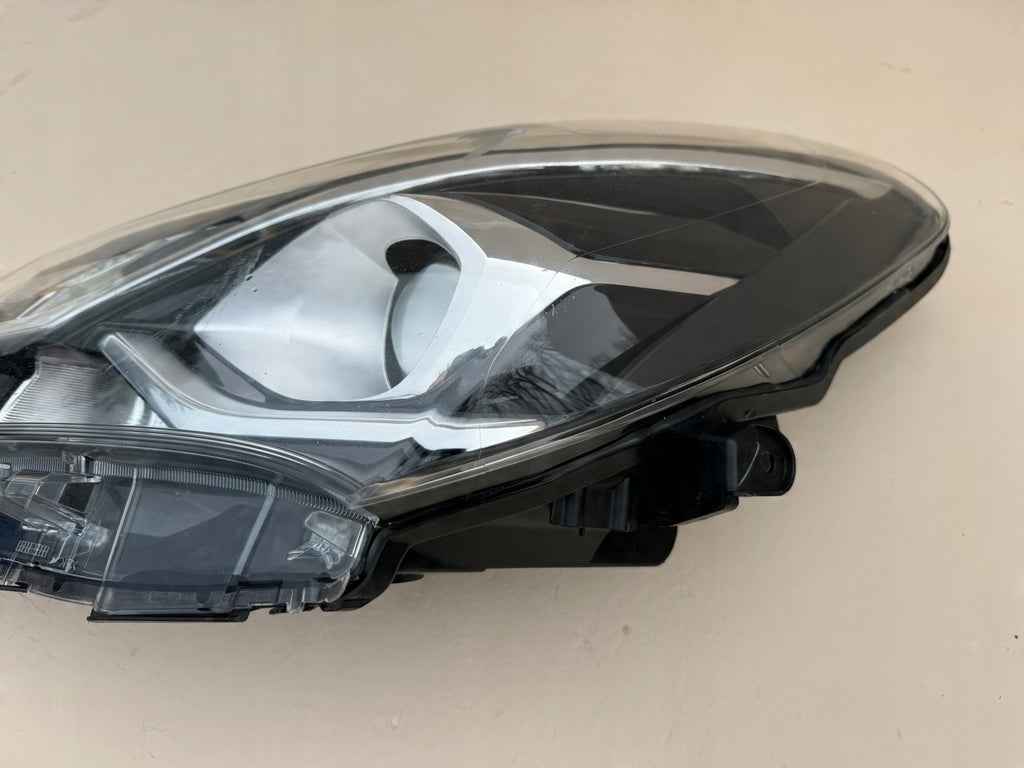 Frontscheinwerfer Toyota Yaris Links Scheinwerfer Headlight