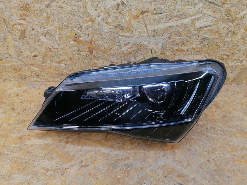 Frontscheinwerfer Skoda Superb III 3V1941015B Xenon Links Scheinwerfer Headlight SCH6888777699lg