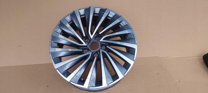 1x Alufelge 18 Zoll 8.0" 5x112 44ET 3P0601025F Skoda Rim Wheel FEL6172482754gt