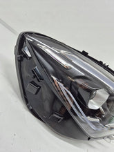 Laden Sie das Bild in den Galerie-Viewer, Frontscheinwerfer Mercedes-Benz Cla X118 C118 A1189068600 Rechts Headlight SCH9262407083qh