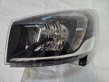 Laden Sie das Bild in den Galerie-Viewer, Frontscheinwerfer Opel Vivaro B 260602711R Links Scheinwerfer Headlight SCH2027536424qb
